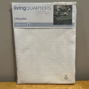 Living Quarters Fabric Tablecloth Lifestyles Size 70" Round‎ White Embroidered